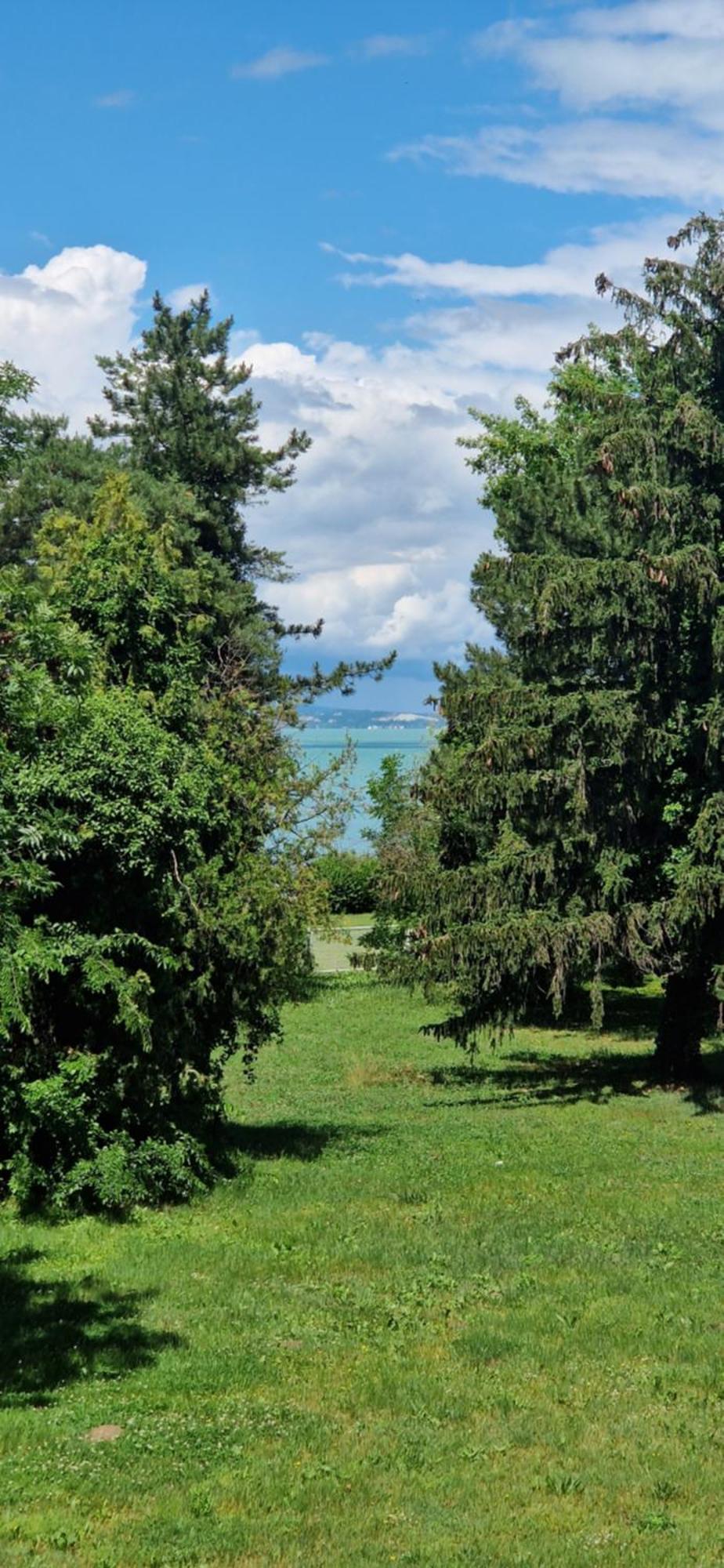 Aranypart Szallo-Koezoessegi Szallashely Siófok Exterior foto